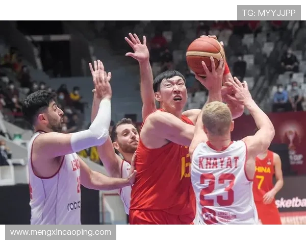 中国篮球队迎战世界强敌，新星崭露头角全力备战奥运资格赛