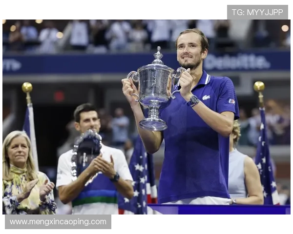 梅德韦杰夫力克费德勒 夺得2025年网球大师赛男单冠军